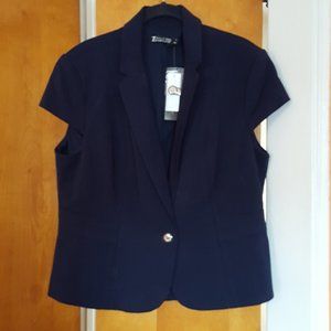 SHORT SLEEVE NAVY JACKET/BLAZER – BRAND: 7TH AVENUE – SIZE 18